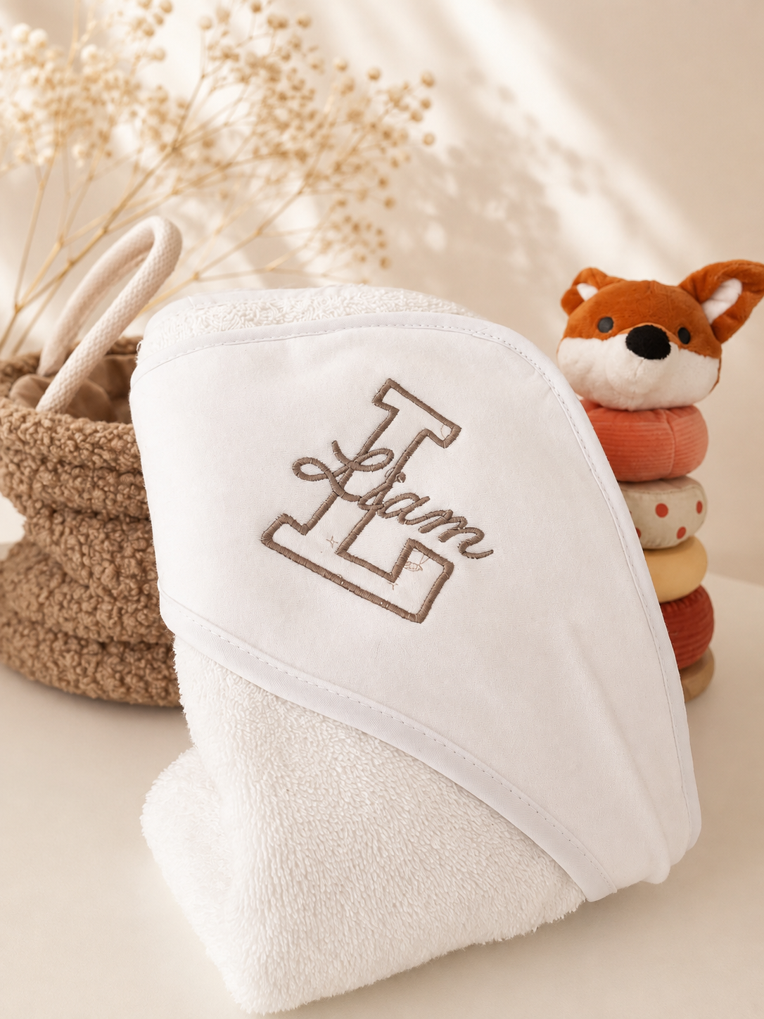 Toalla con capucha y aplique personalizado